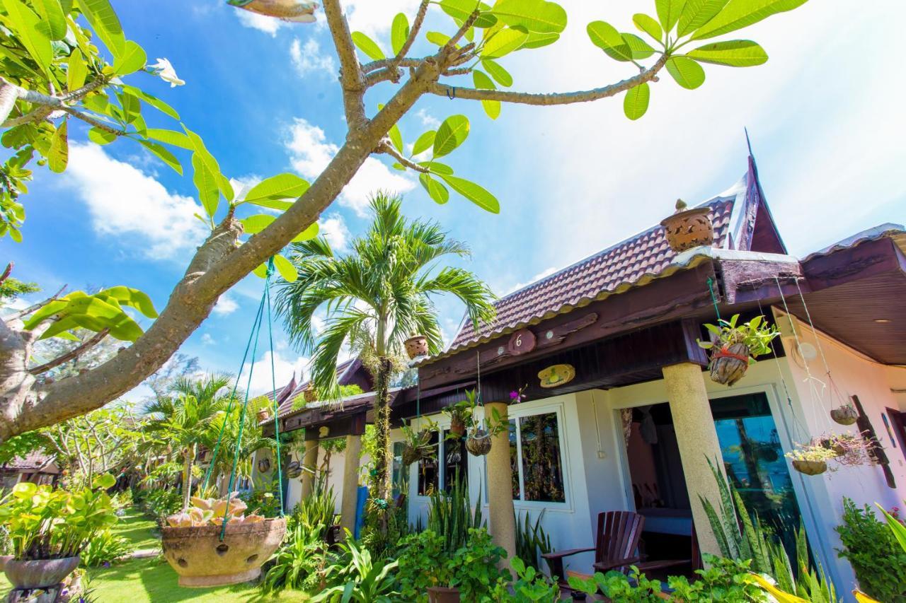 Andaman Bangtao Bay Resort Bang Tao Beach  Exterior foto